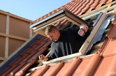Pose de fenêtres de toit Velux à Beauchastel